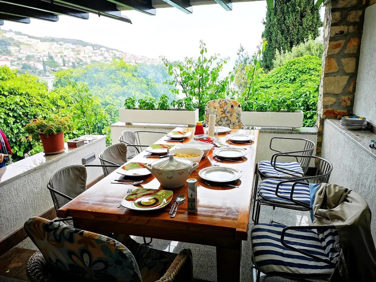 Bella Vista Beach House Apartments, Hot Pool And Jacuzzi Trogir Croatia