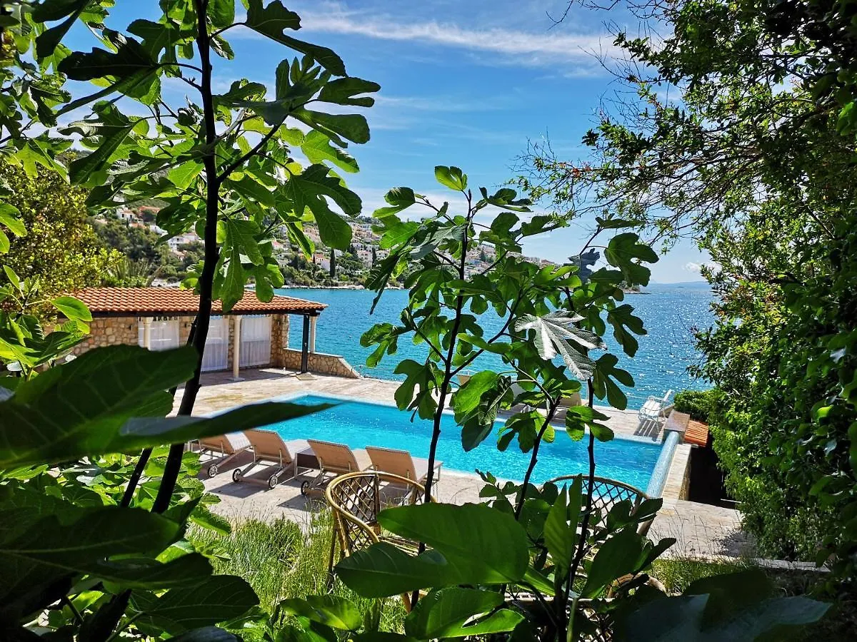 Apartment Bella Vista Beach House Apartments, Hot Pool And Jacuzzi Trogir Croatia