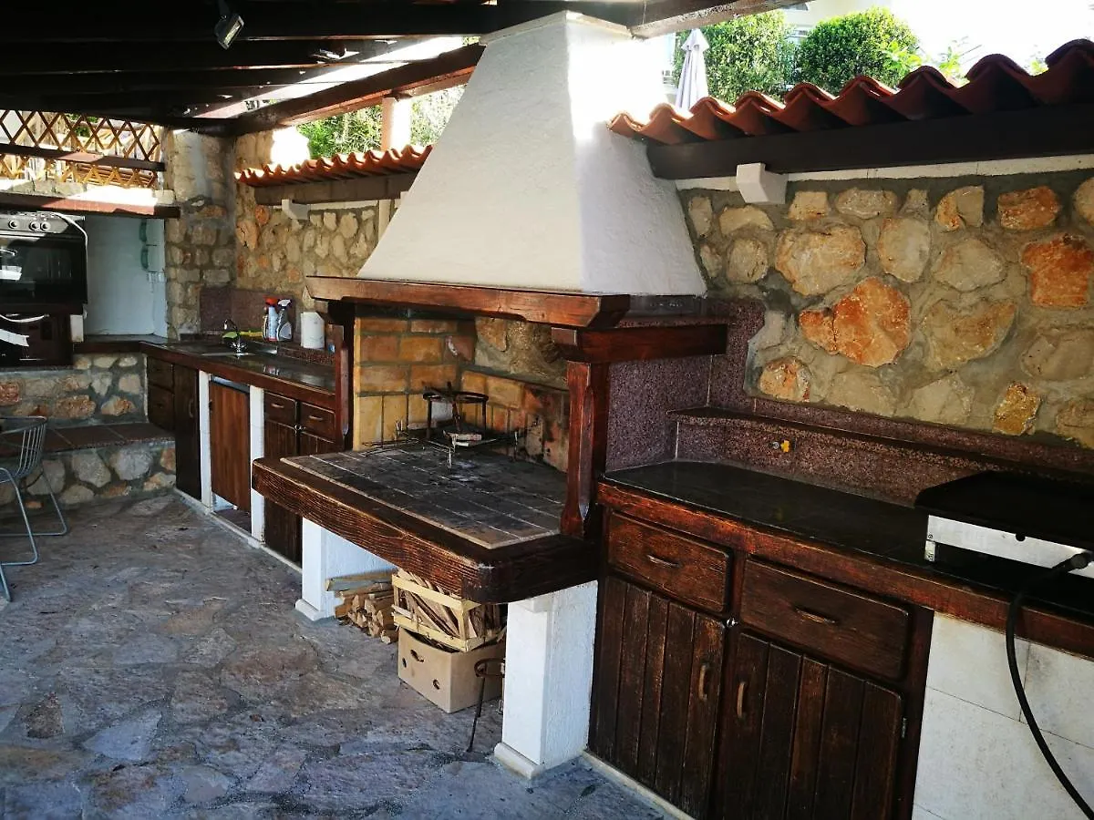 Bella Vista Beach House Apartments, Hot Pool And Jacuzzi Trogir Apartment