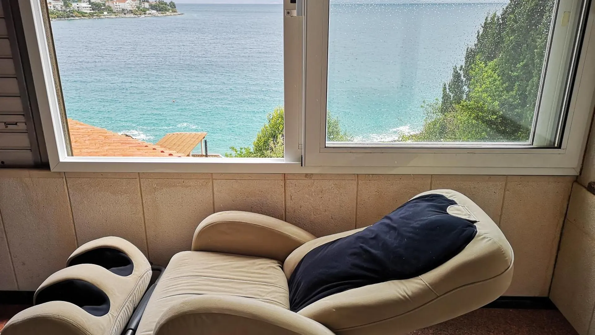 Apartment Bella Vista Beach House Apartments, Hot Pool And Jacuzzi Trogir Croatia