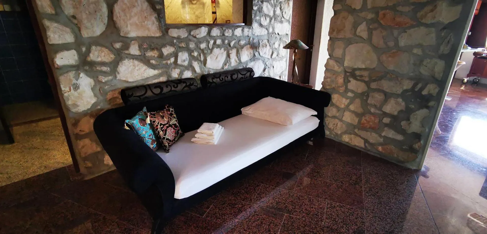 Apartment Bella Vista Beach House Apartments, Hot Pool And Jacuzzi Trogir Croatia