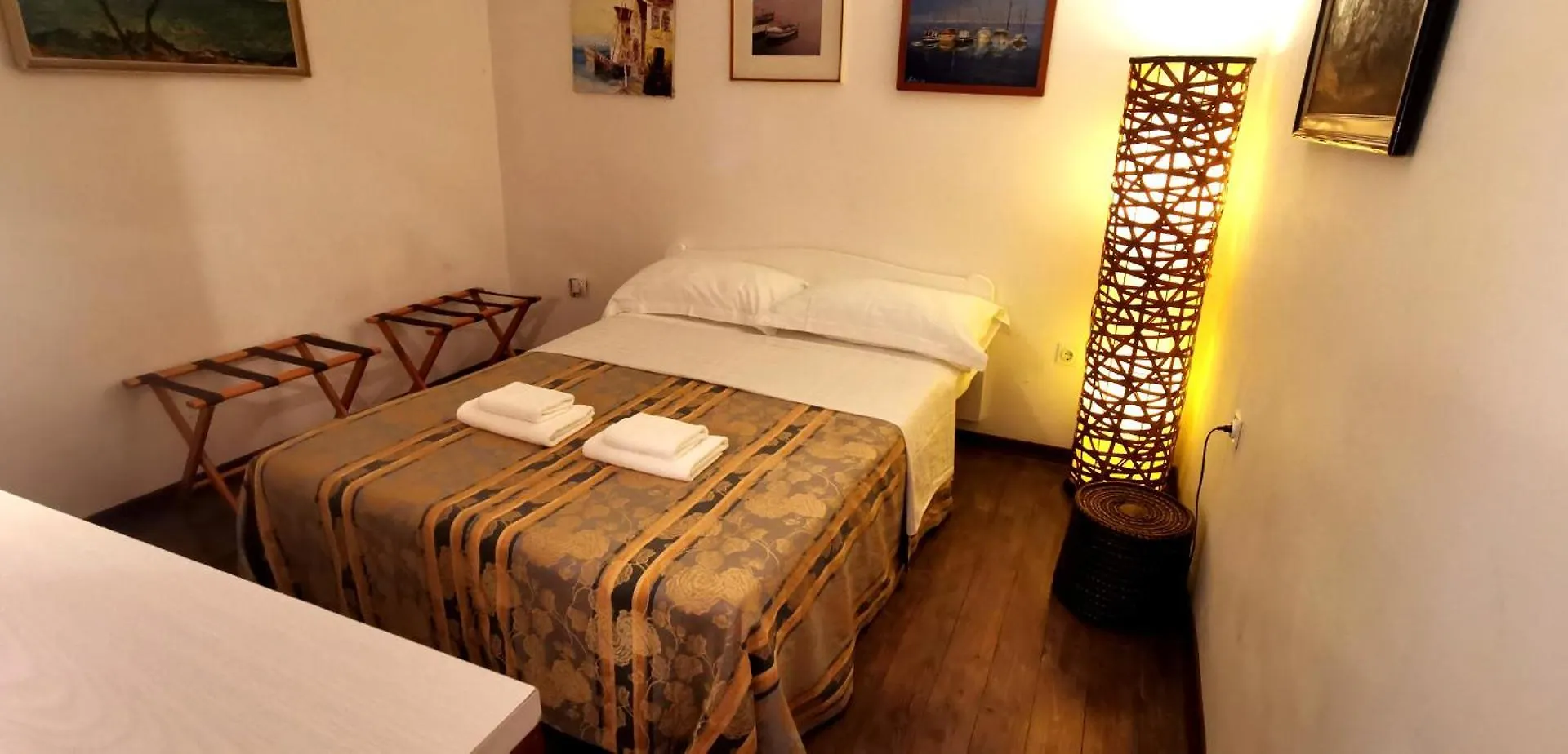 Bella Vista Beach House Apartments, Hot Pool And Jacuzzi Trogir