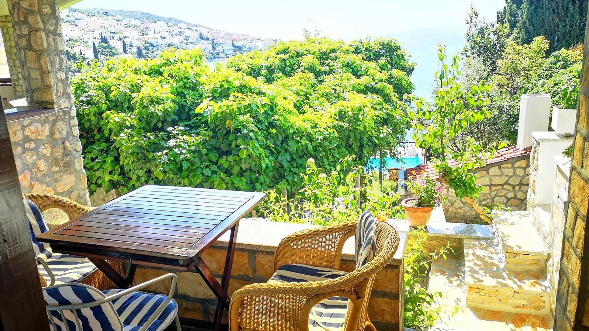 Apartment Bella Vista Beach House Apartments, Hot Pool And Jacuzzi Trogir Croatia