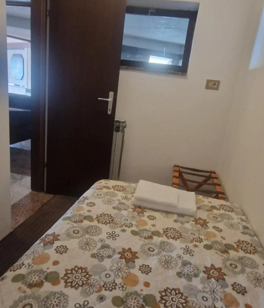 Apartment Bella Vista Beach House Apartments, Hot Pool And Jacuzzi Trogir Croatia